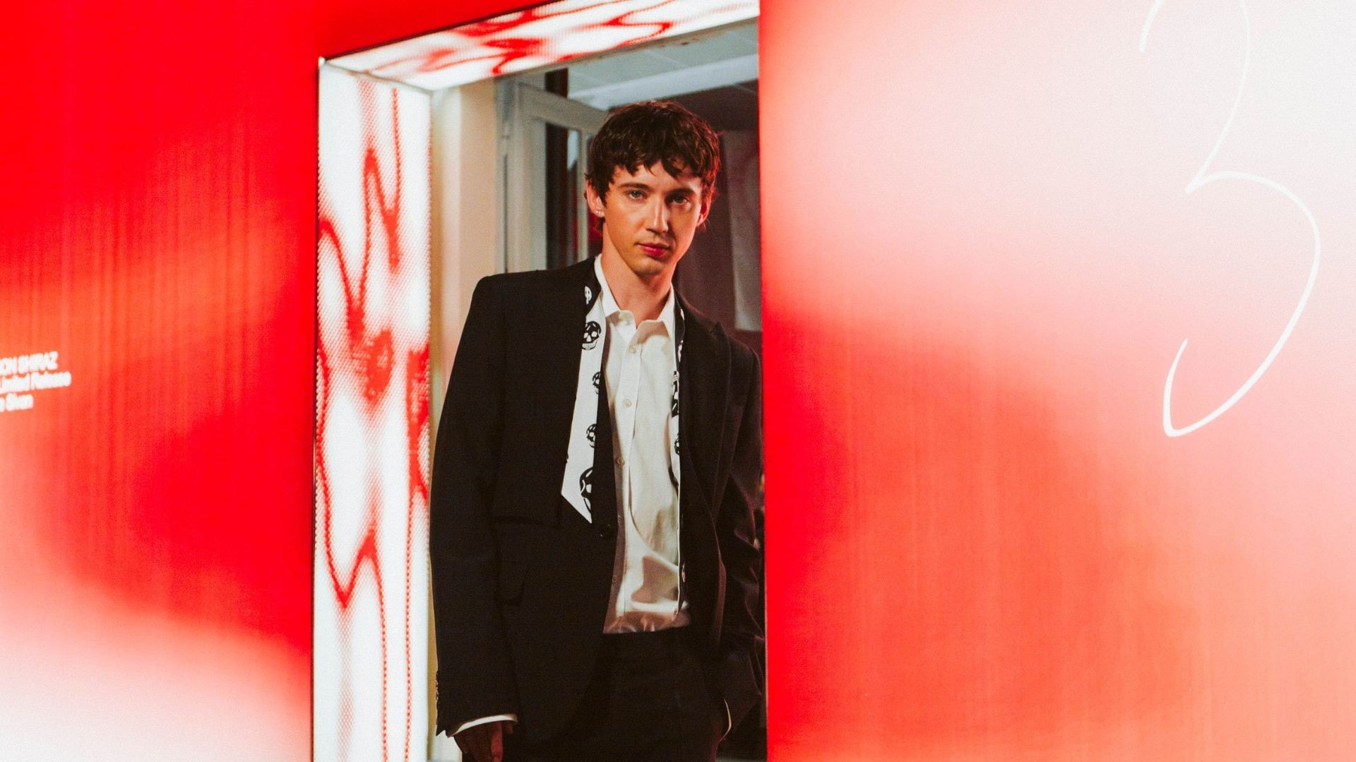 Troye Sivan talks China fandom and collabs